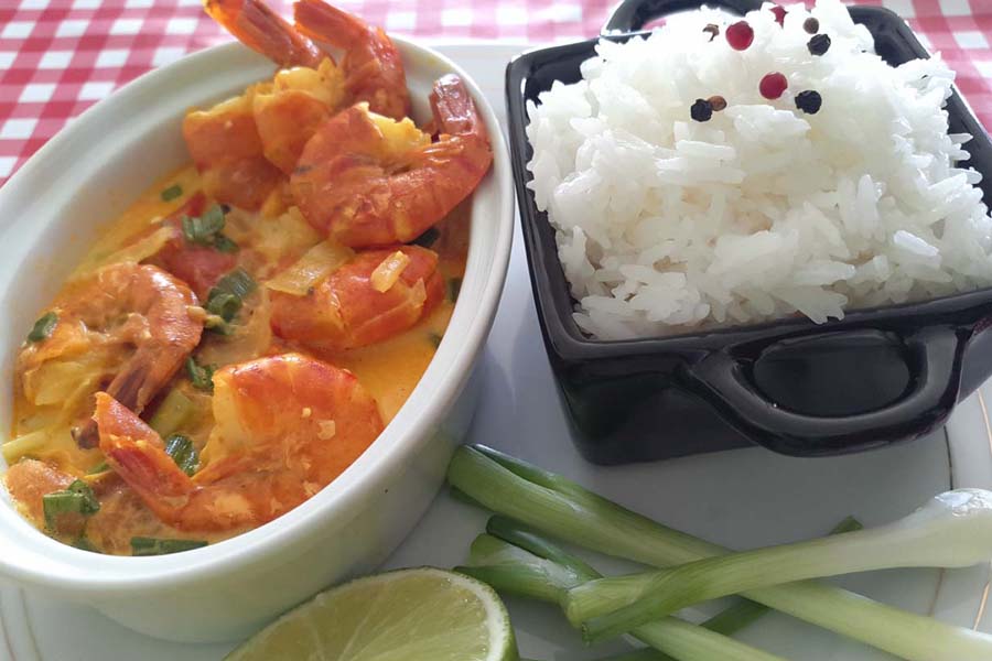 Crevettes à La sauce 3 poivre Baies roses de Madagascar